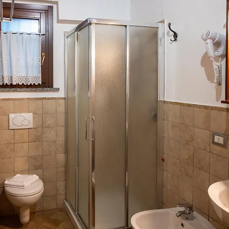 Agri Village Pavia 2* تْشيرتوسا دي بافِيا